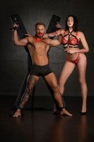 XR Brands - St. Andrews Cross - Zwart